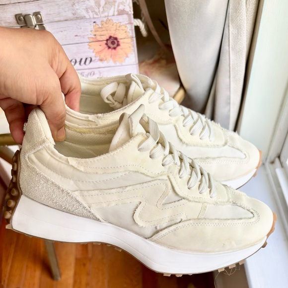 Steve Madden Cream and Tan Athletic Shoes - Picture 3 of 11